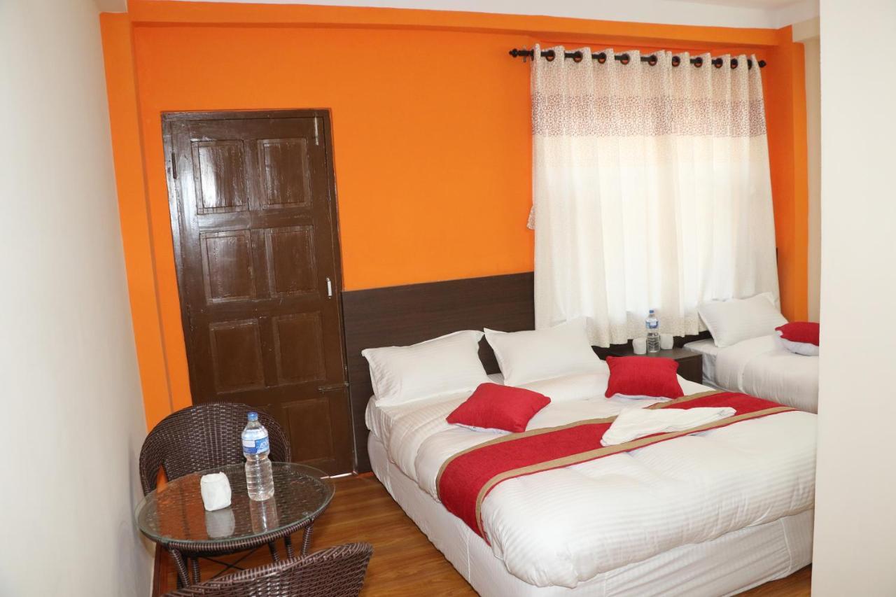 Rambler Hostel Pvt Ltd Катманду Екстериор снимка